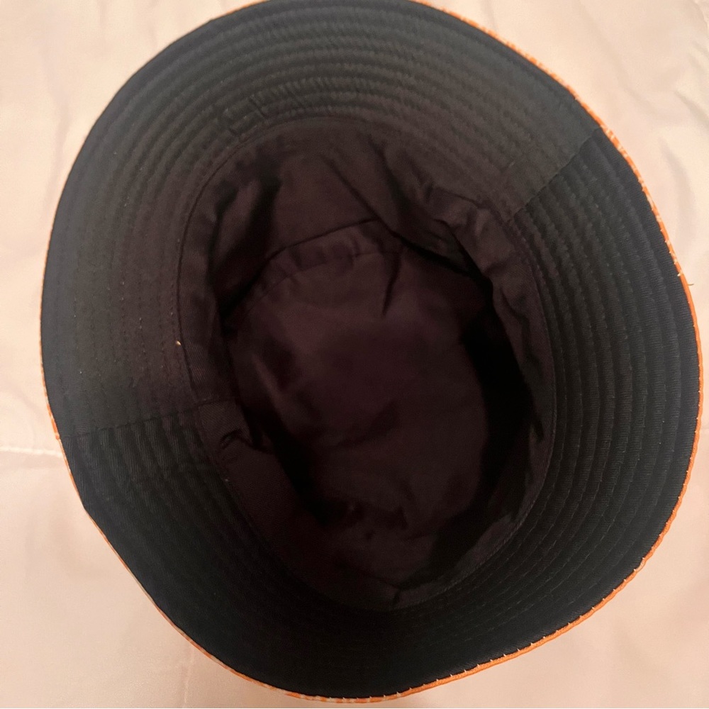 bucket hat - Picture 3 of 3